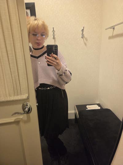 19 year old Female seeks a small or large room Main Photo