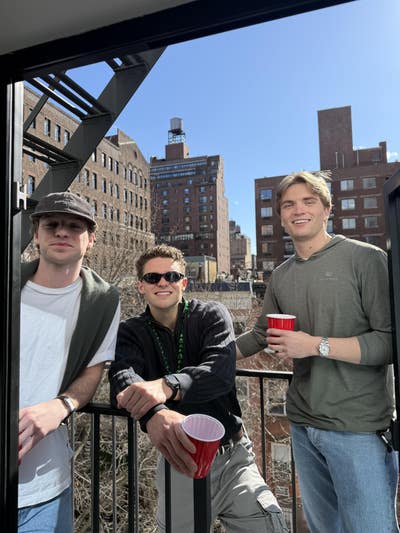 Room wanted in Manhattan, NY Main Photo