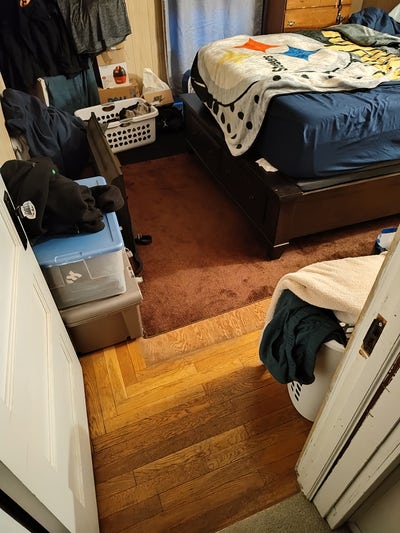 One room available for rent  Main Photo