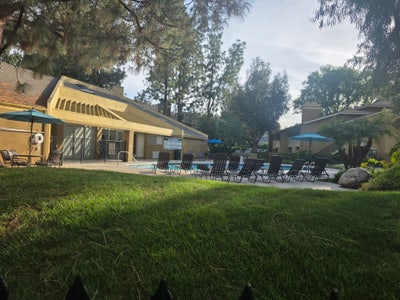 Master Bedroom for Rent – Valencia (Utilities Incl Main Photo