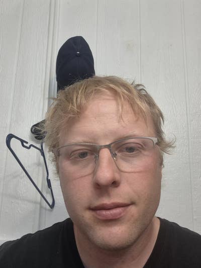 34 year old male looking for a room in Glendale Main Photo