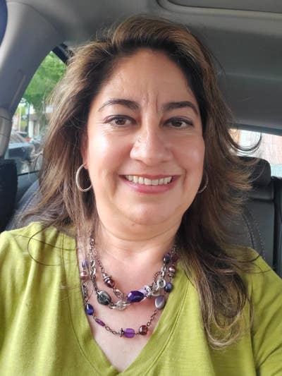 Woman looking for North Hollywood room now Main Photo