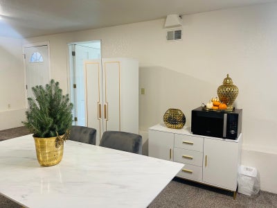 Private Downstairs Unit for Rent – Great Location  Main Photo