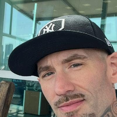 Looking to find a place Main Photo