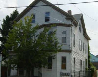 1 bedroom in a 3 bedroom apartment  Main Photo