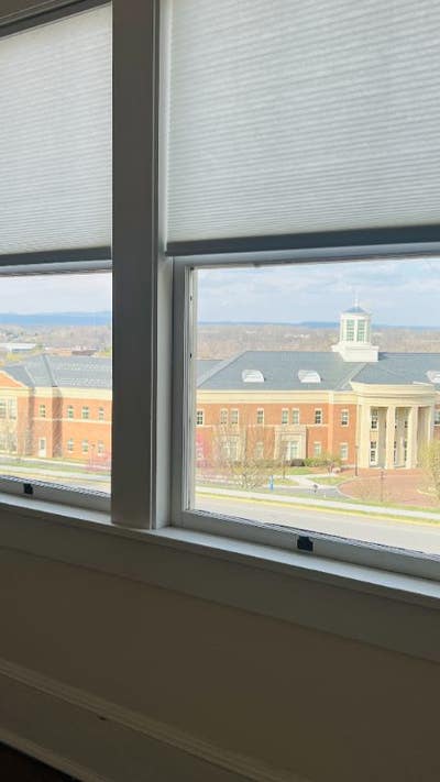 Amazing Views! 1Bd RoomUtilities & Internet Inclu Main Photo