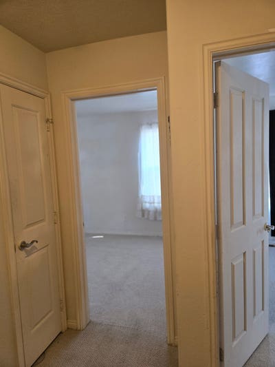 Room for rent Main Photo