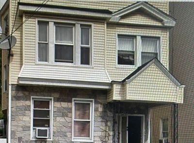 3 BR 1st floor house email me for a tour Jamila@s Main Photo