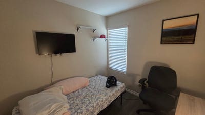 Furnished Private Room in Quiet 4BR House_All Uti Main Photo