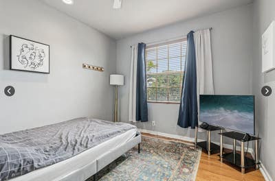 Room for rent in Hollywood  Main Photo