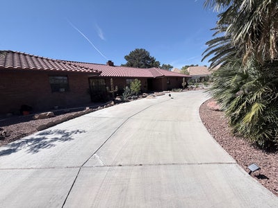 Spacious Room available in Spring Valley Main Photo