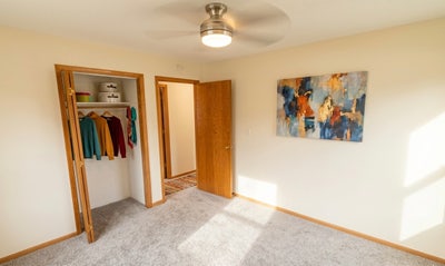 Private room with shared Bathroom Main Photo