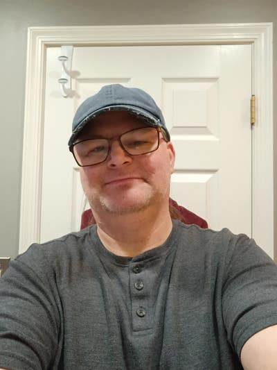 Room or roommate wanted in southern York county. Main Photo