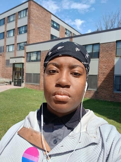 Room wanted in LA Jolla, CA Main Photo