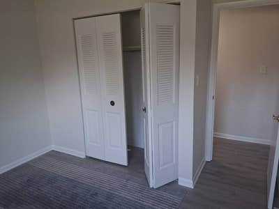 Private room with own bathroom in Enola condo Main Photo