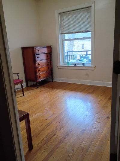 Private Room w/use of Apartment Main Photo