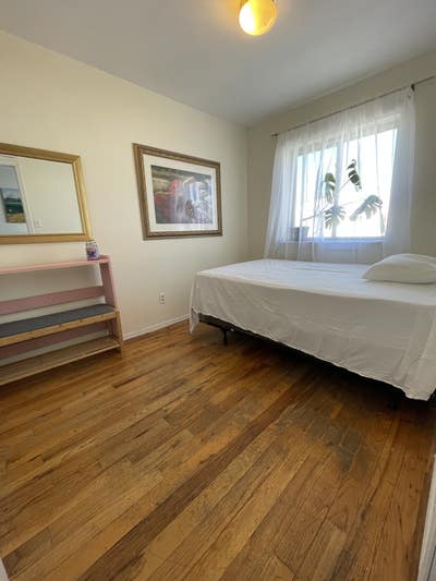 Bushwick, Brooklyn-Furnished with Bed-Near Subways Main Photo