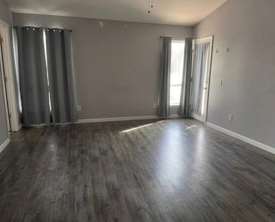 Spacious Master bedroom w/ private bathroom Main Photo