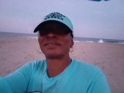 Share a 2br apt or shared home with others Main Photo