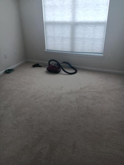 Spare room for rent Main Photo