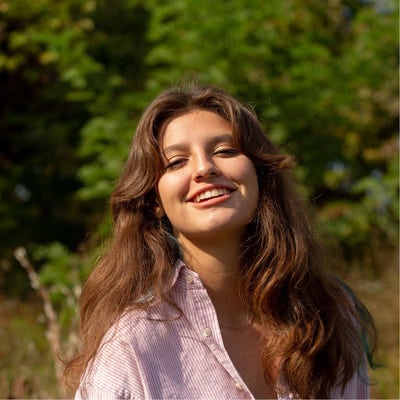 Responsible woman looking for Long Beach room Main Photo