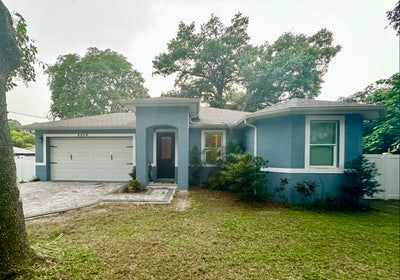 Room in newer Forest Hills Home Main Photo