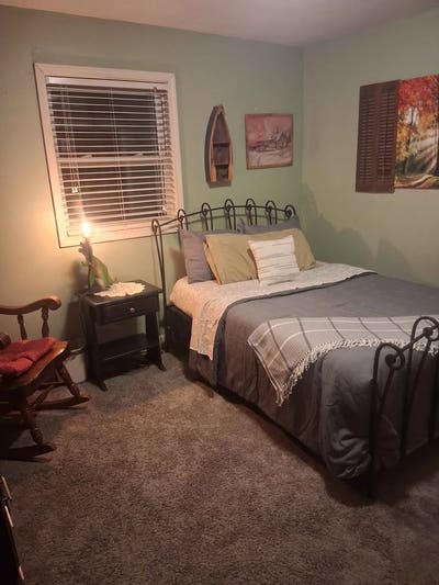 Roommates wanted!! **Available Immediately.** Main Photo