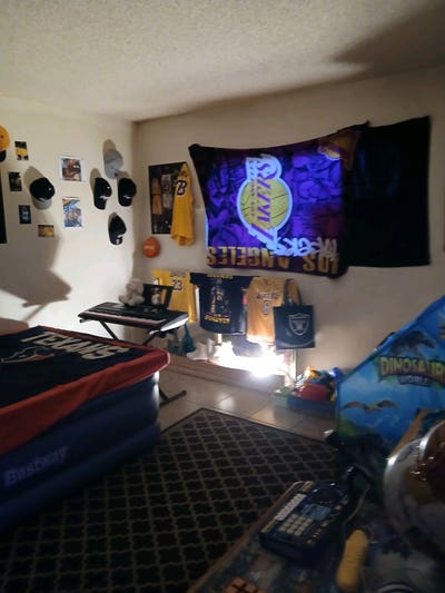 Room for rent Main Photo