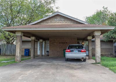 Open Room in North Austin Queer Duplex Main Photo