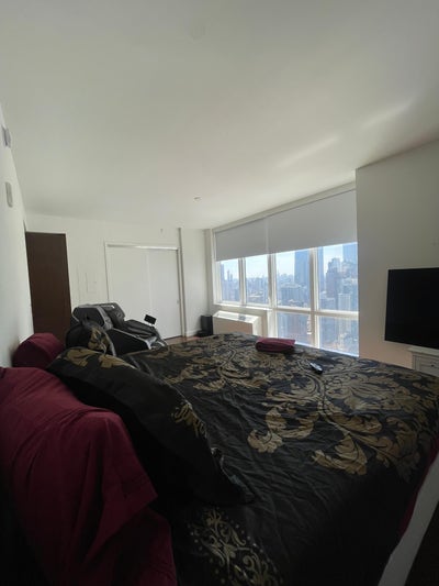 Studio at sky luxury apartments Main Photo