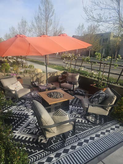 Beautiful home in Harris Ranch.  Main Photo