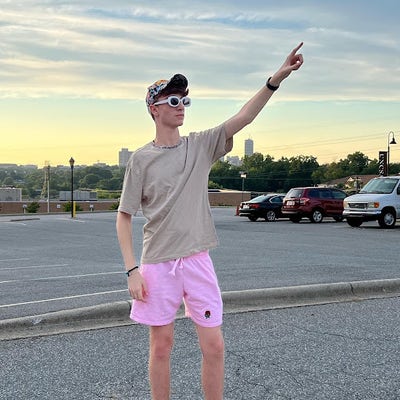 Room wanted in Newport, RI Main Photo