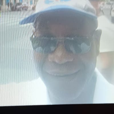 66 year old Male seeks a large room Main Photo