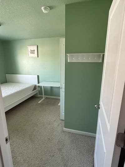 Room for rent  Main Photo