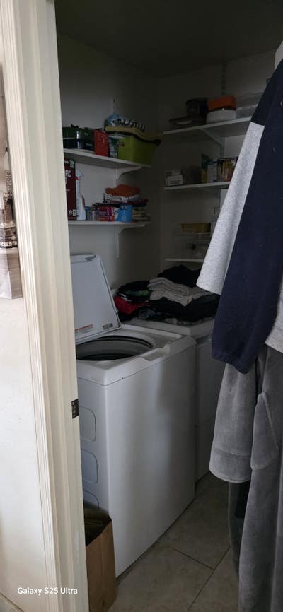 Charming Mostly Gay household seeks long term room Main Photo