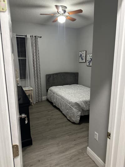 Private room for rent Main Photo