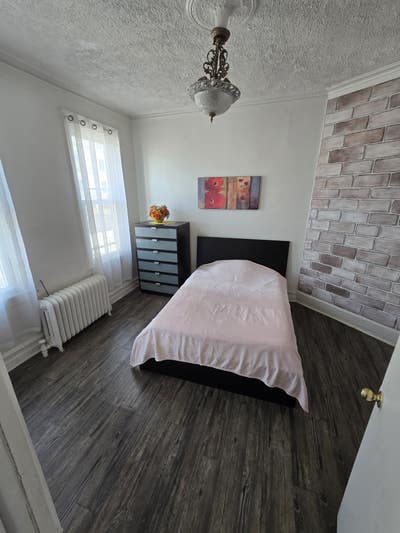 Large room in Astoria Main Photo