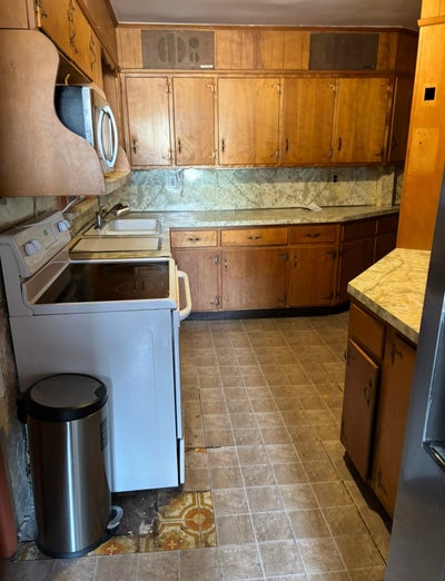 Looking for 1-2 roommates Mechanicsburg  Main Photo