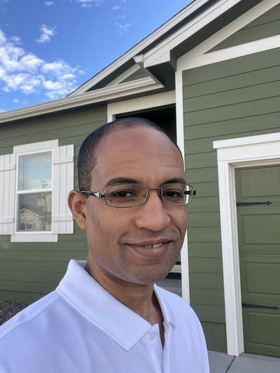 Laid back single man looking for a roommate! Main Photo