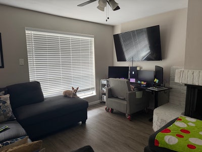 Room for rent Main Photo