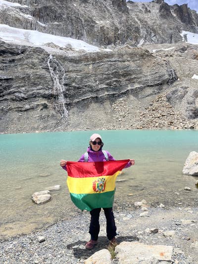 Professional Female seeks a small or large room Main Photo