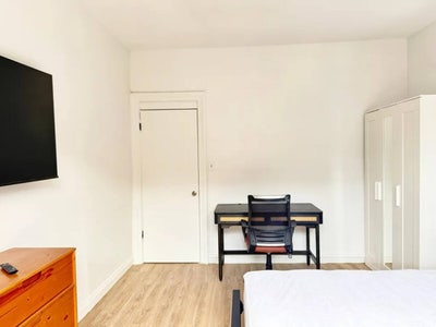 Room near Prospect Park with Laundry and Gym Main Photo
