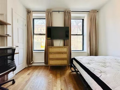 Charming St Marks Ave Room near Manhattan Main Photo