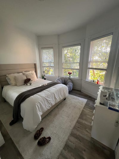 Modern 1BR/1BA in University Park – Steps from USC Main Photo