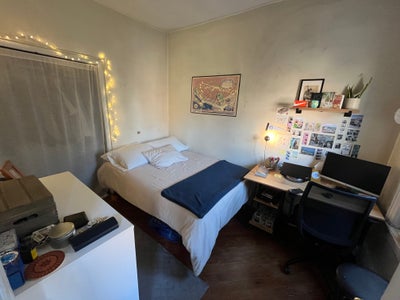 Unfurnished room in Astoria starting May 15 Main Photo