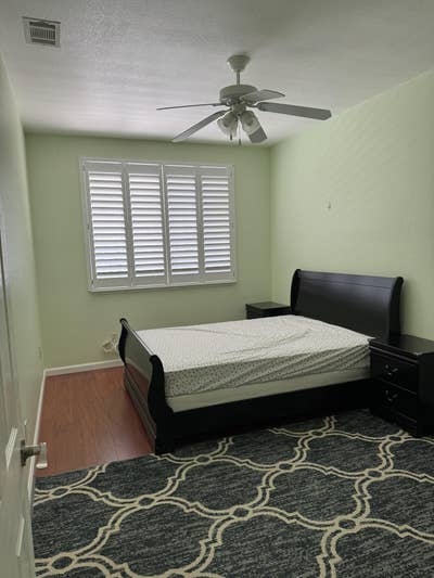 Room at a quiet neighborhood in southern Napa Main Photo