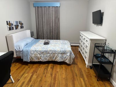 _ MedRental A Main Photo