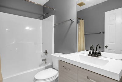 Furnished Room Near UNC Charlotte_Utilities & Int Main Photo