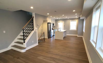 DC Minimalist_Queen Room Main Photo