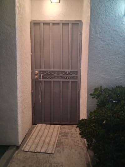 Spacious 3BRBA Two_Story Back Unit With Parking Main Photo